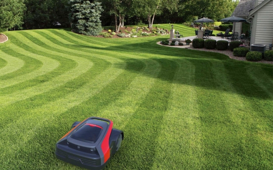 LG Electronics to launch beta test of robot lawn mower