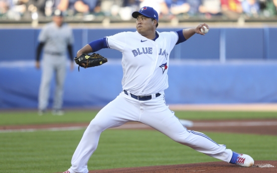 Blue Jays' Ryu Hyun-jin settles for no-decision after bullpen blows lead