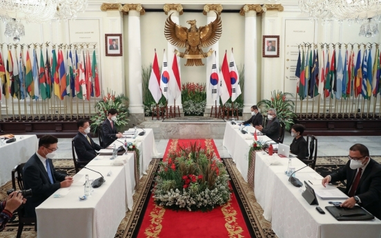 Top diplomats of S. Korea, Indonesia agree on close cooperation for joint fighter project