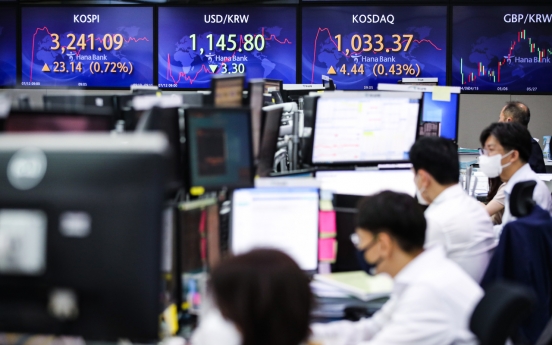 Seoul stocks open higher on bargain hunting