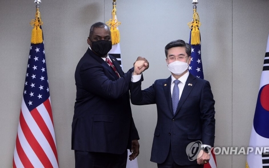 Defense chiefs of S. Korea, US reaffirm commitment to alliance, combined defense posture