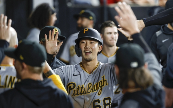 One S. Korean player called up to MLB, another sent down to minors