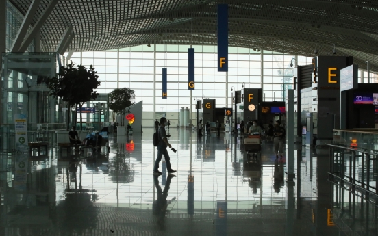 Incheon airport's daily passenger number drops below 10,000 in Sept.