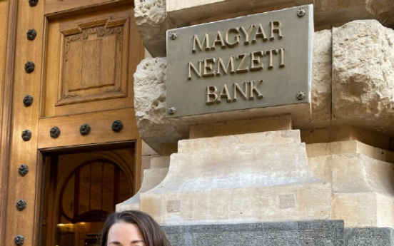 Shinhan Bank opens Hungary office