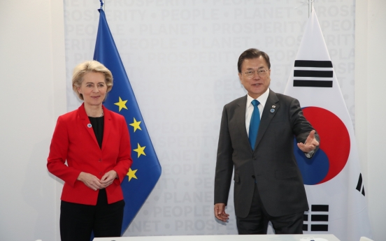 Moon, EU leader agree to bolster vaccine supplies for developing nations