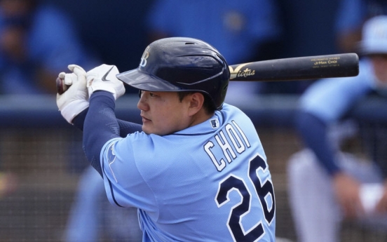 Choi Ji-man to stay with Rays on new one-year deal