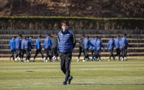 2nd-year coach for Ulsan looking to end long K League title drought