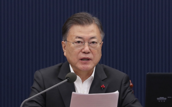 Moon rebukes military for failing to detect border crosser, calls for special sense of alert