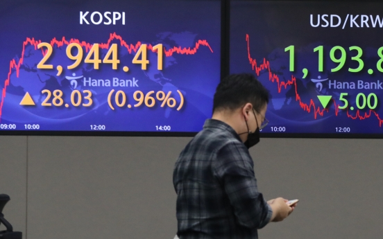 Seoul stocks open higher on tech gains