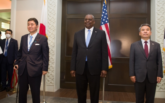 [Shangri-La Dialogue] S.Korea, US, Japan to regularize trilateral exercises against NK missile threats