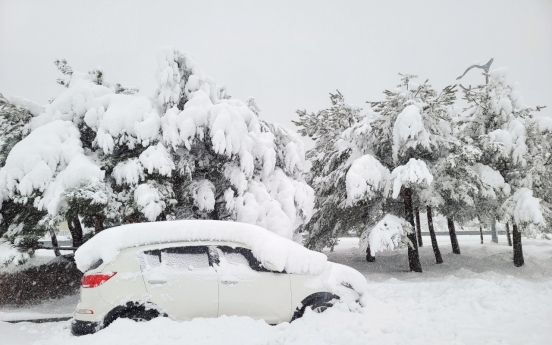 Snow with cold weather returns this week