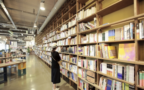 Court maintains fixed book price system to protect small local publishers