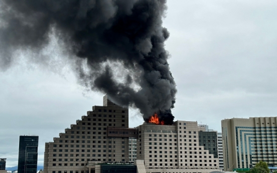 Fire breaks out at Gangnam hotel, no casualties reported