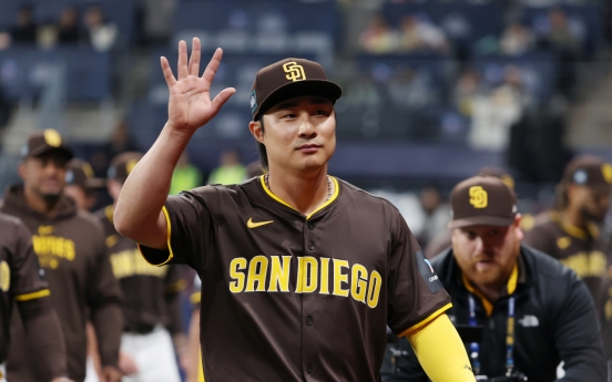 Dodgers-Padres season opener is a triumphant homecoming for Korean star Kim