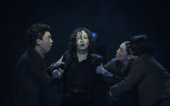 National Theater Company's 'Hamlet' delves into political drama