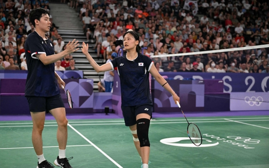 S. Korea secures silver in badminton mixed doubles with all-Korean semifinal match set