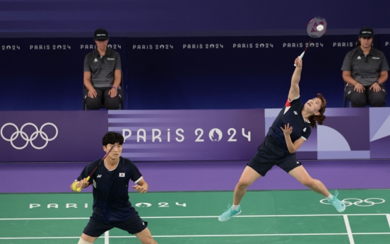 Kim Won-ho, Jeong Na-eun win silver in badminton mixed doubles