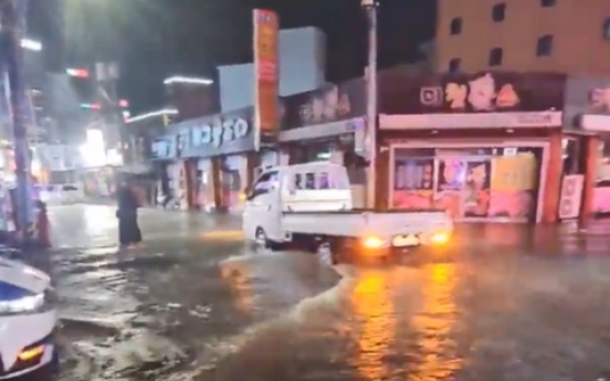 600 evacuated as heavy rain floods roads, homes in southern regions