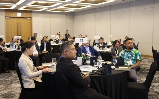 Education officials gather in Seoul to discuss digital classroom transformation