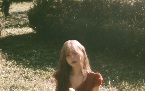 [Herald Interview] Heize explores depths of longing in new EP ‘Fallin’