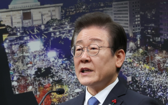 Opposition leader urges ruling party lawmakers to vote for Yoon Suk Yeol impeachment