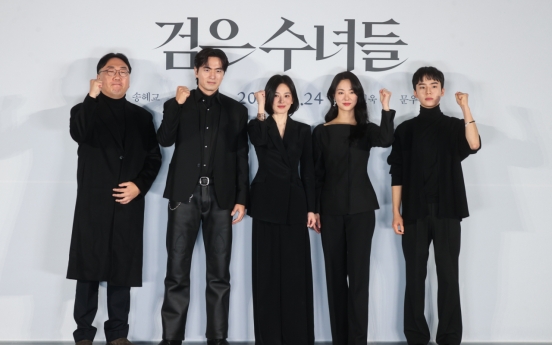 In  'Dark Nuns,' Song Hye-kyo, Jeon Yeo-been face down demonic shadows