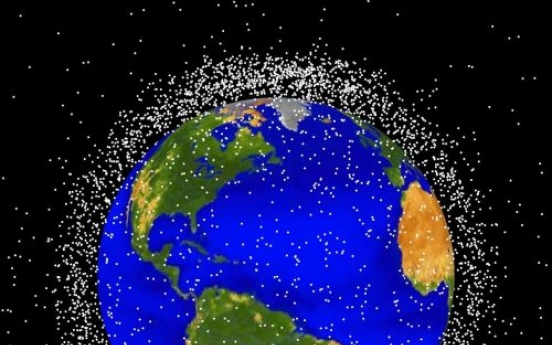 Fishing net firm to help trawl for space debris