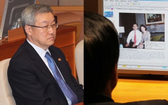 <b>S</b>. Korean diplomat in Japan'<b>s</b> Niigata resigns over corruption: official