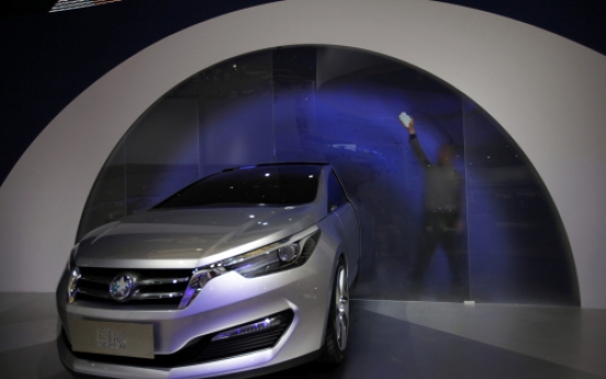 Automakers unveil local China brands