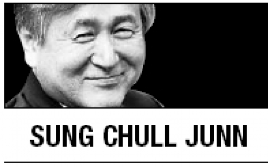 [Sung Chull Junn] China in puberty, handle with care