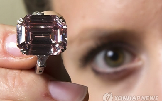 Rare pink diamond fetches $10.8 million at Swiss auction