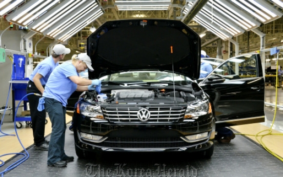 Auto industry on hiring spree in U.S.