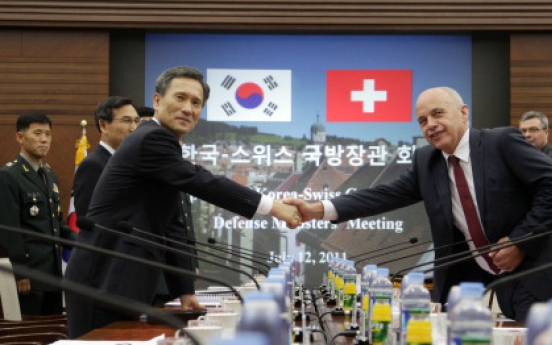 S. Korean, Swiss defense chiefs talk regional security