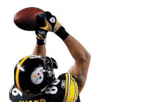 Ward thriving for Steelers at 35