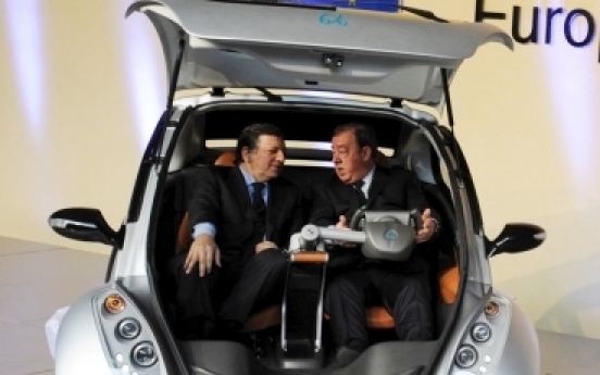 Fold-up car of the future unveiled at EU