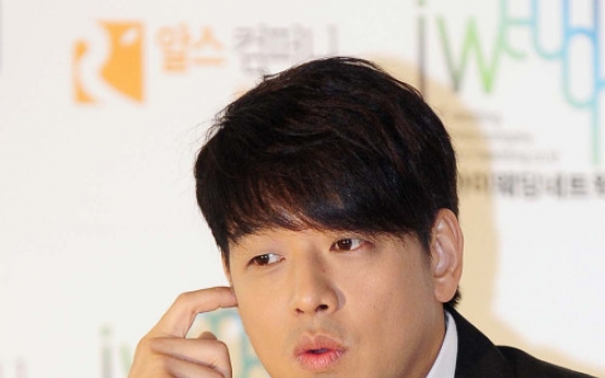 Actor-singer Ryu in divorce proceedings