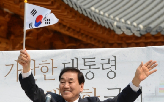 Joining Saenuri primary, Lee touts drastic reforms