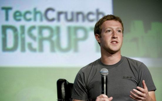 Zuckerberg: Time to ‘double down’ on Facebook