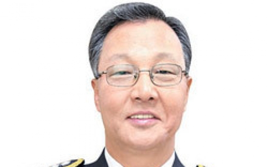 Police officer joins club of 100 million won donors