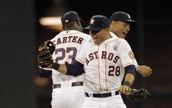 Ankiel, Astros topple Rangers in 2013 opener