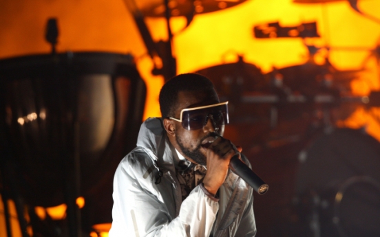 Kanye West’s ‘Yeezus’ leaks, Internet goes crazy