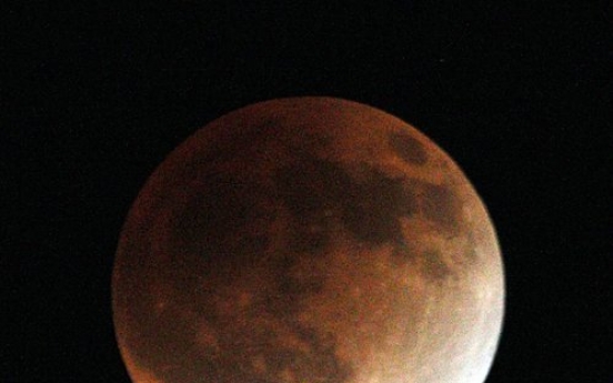 ‘붉은 달’ 이 온다... 10월 8일  개기월식