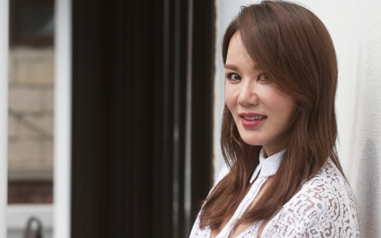 [Herald Interview] Actress Uhm Jeong-hwa eager for more roles, challenges