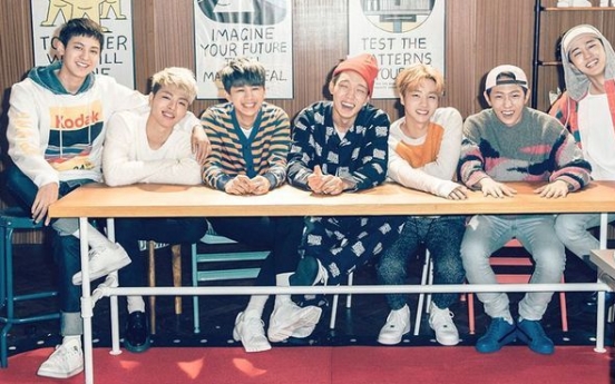 iKON’s new album dominates charts