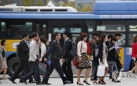 Koreans’ average work hours still second-longest in OECD