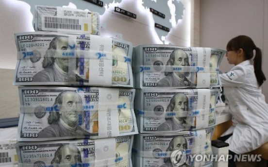 Korea's foreign currency deposits jump 13% in March