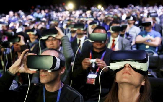 Samsung, LG need more VR content: report