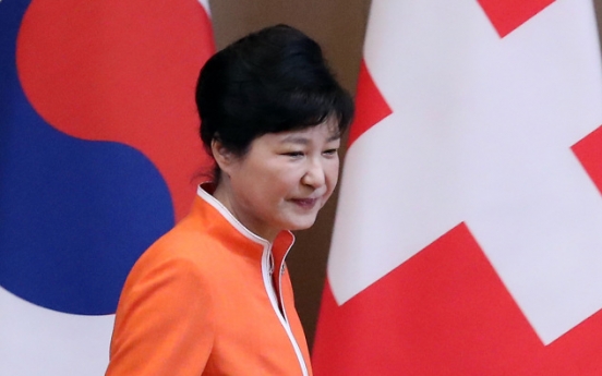 Park to leave for Mongolia for ASEM summit, bilateral talks