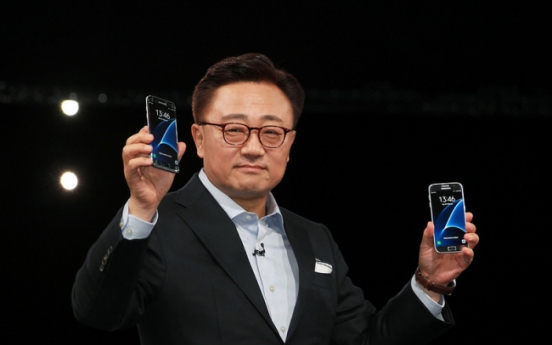Samsung narrows profit margin gap with Apple