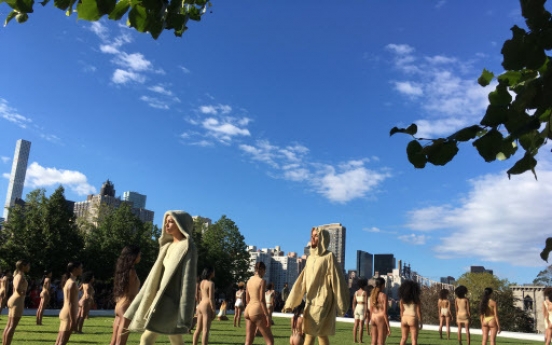 Kanye West unveils body suits in NY presidential park